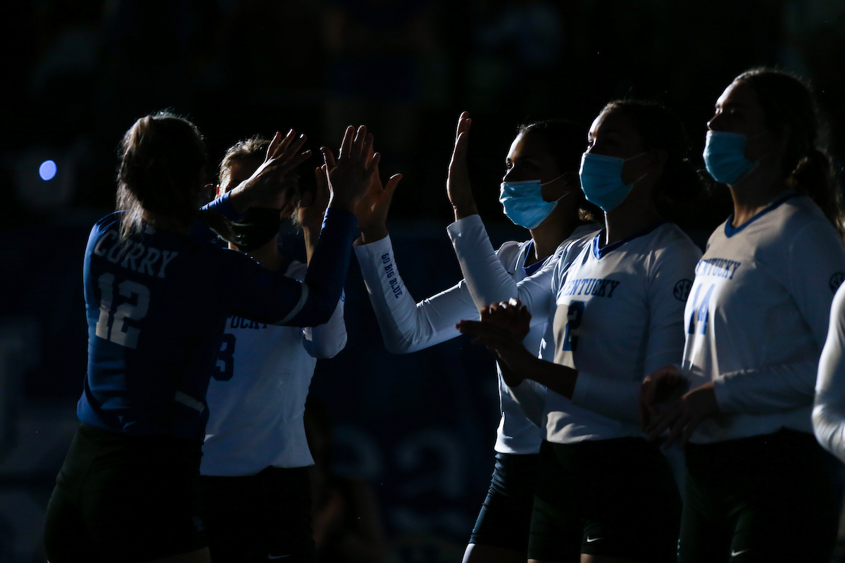 Intro.

Kentucky sweeps Alabama 3-0.

Photo by Hannah Phillips | UK Athletics