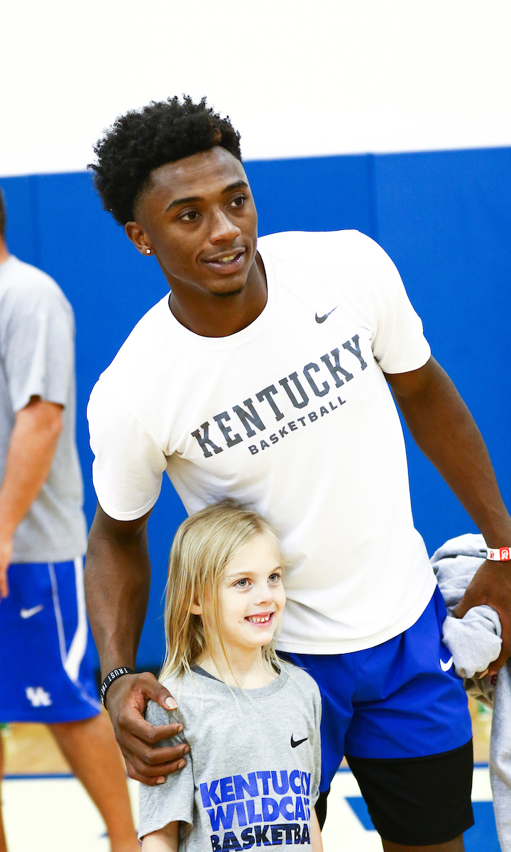 Ashton Hagans. Fans. 

Kentucky men's basketball during the 2019 John Calipari Father/Daughter Camp on Saturday, June 22. 

Photo by Eddie Justice | UK Athletics