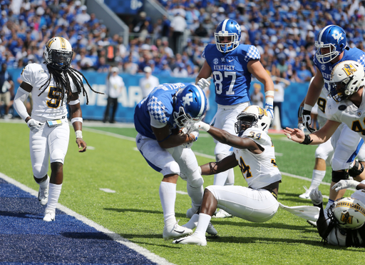 Benny Snell
UK football beats Murray State 48-10.

Photo by Britney Howard | UK Athletics