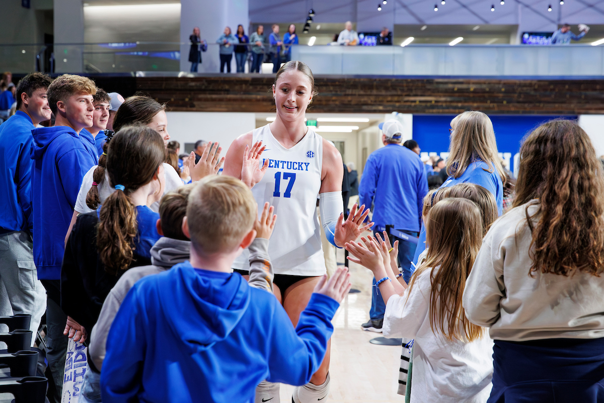 DeLeye AVCA Region Player of the Year, Skinner Coach of the Year