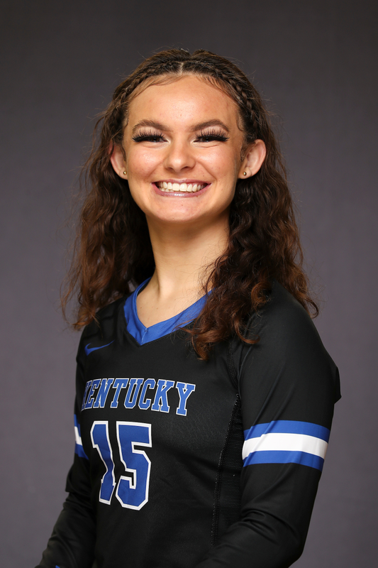 Izzy Holloway - STUNT - University of Kentucky Athletics