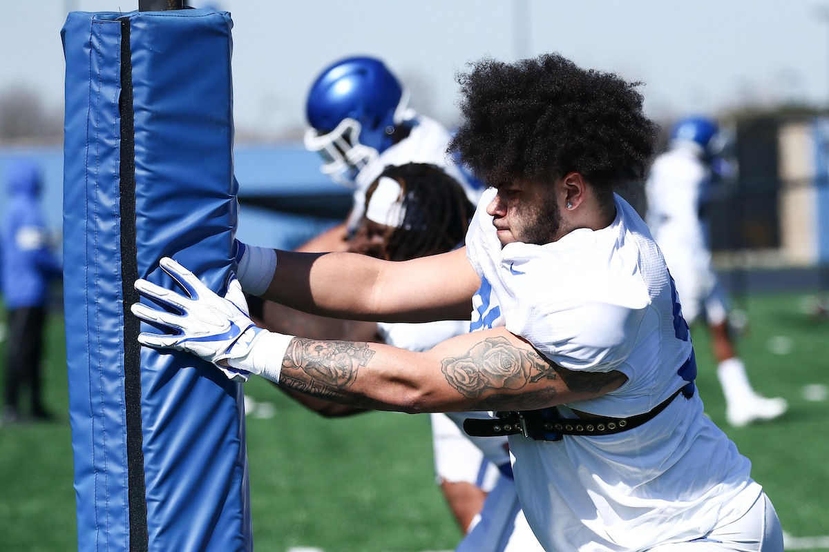 ISAIAH GIBSON.

Spring Practice.

Photo by Elliott Hess | UK Athletics