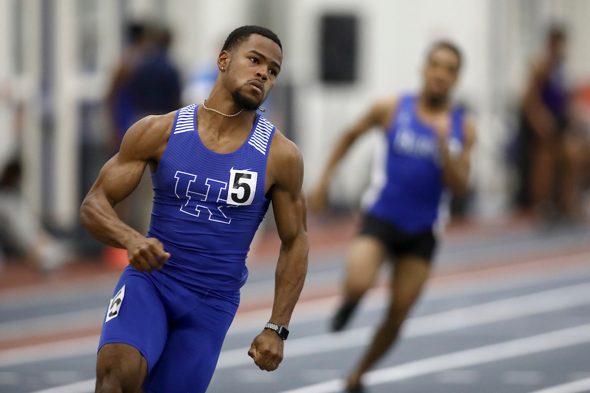 Jingle Bells Open.

Photo by Isaac Janssen | UK Athletics