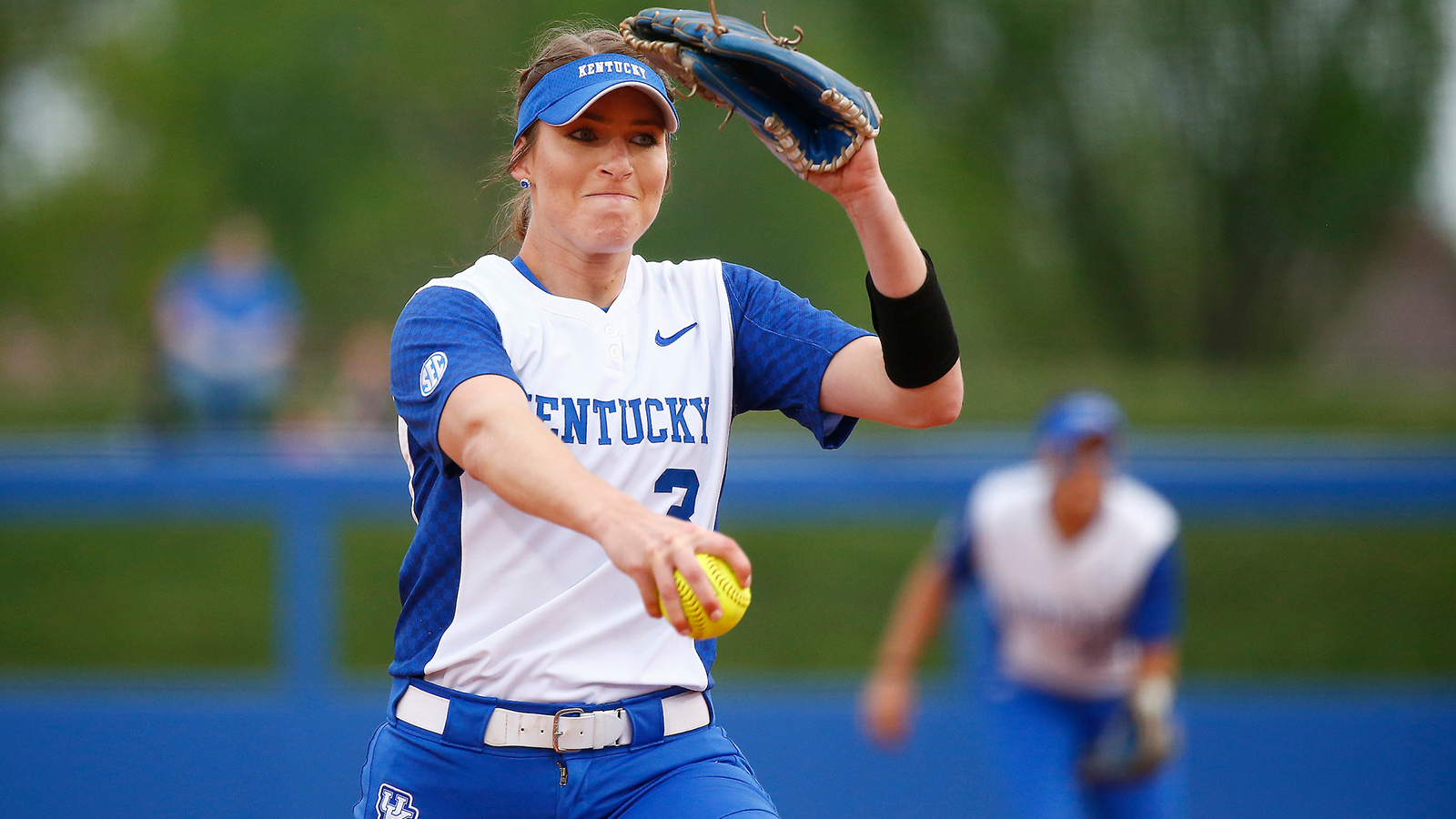 No. 11 Texas Walks Off in Seventh With 4-3 Win