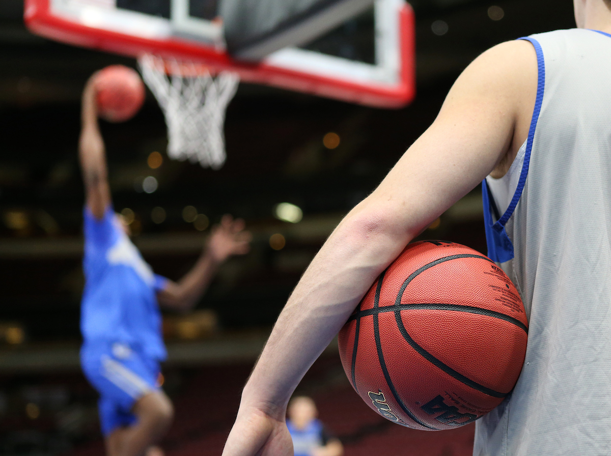 UK Basketball. 

UK beats to UNC 80-72. 


Photo By Barry Westerman | UK Athletics