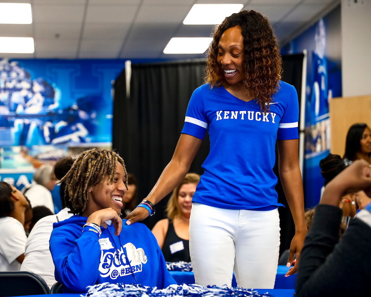 Zennia Thomas. Kyra Elzy.

Kentucky WBB 2022-23 newcomer move in.

Photo by Eddie Justice | UK Athletics