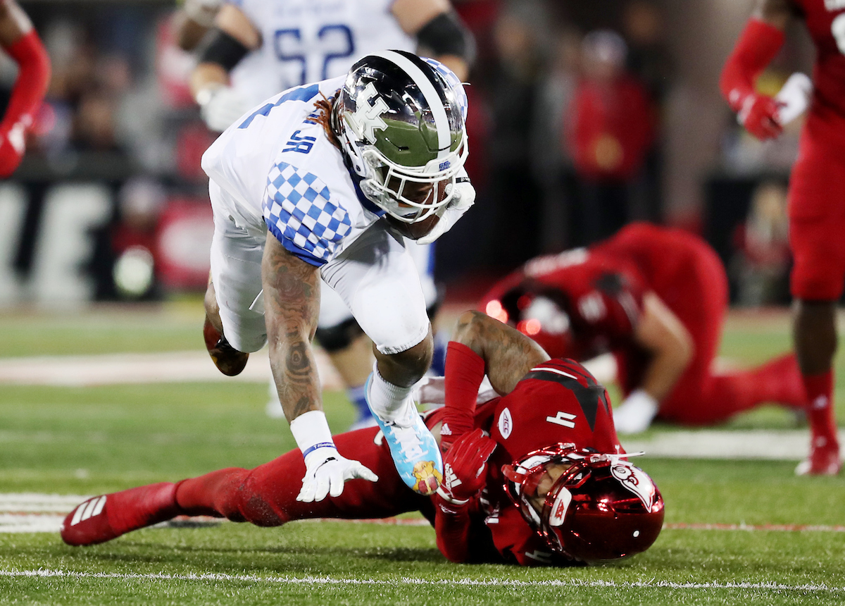 Lynn Bowden Jr. 

UK football beats Louisville 56-10 at Cardinal Stadium. 

Photo by Britney Howard  | UK Athletics