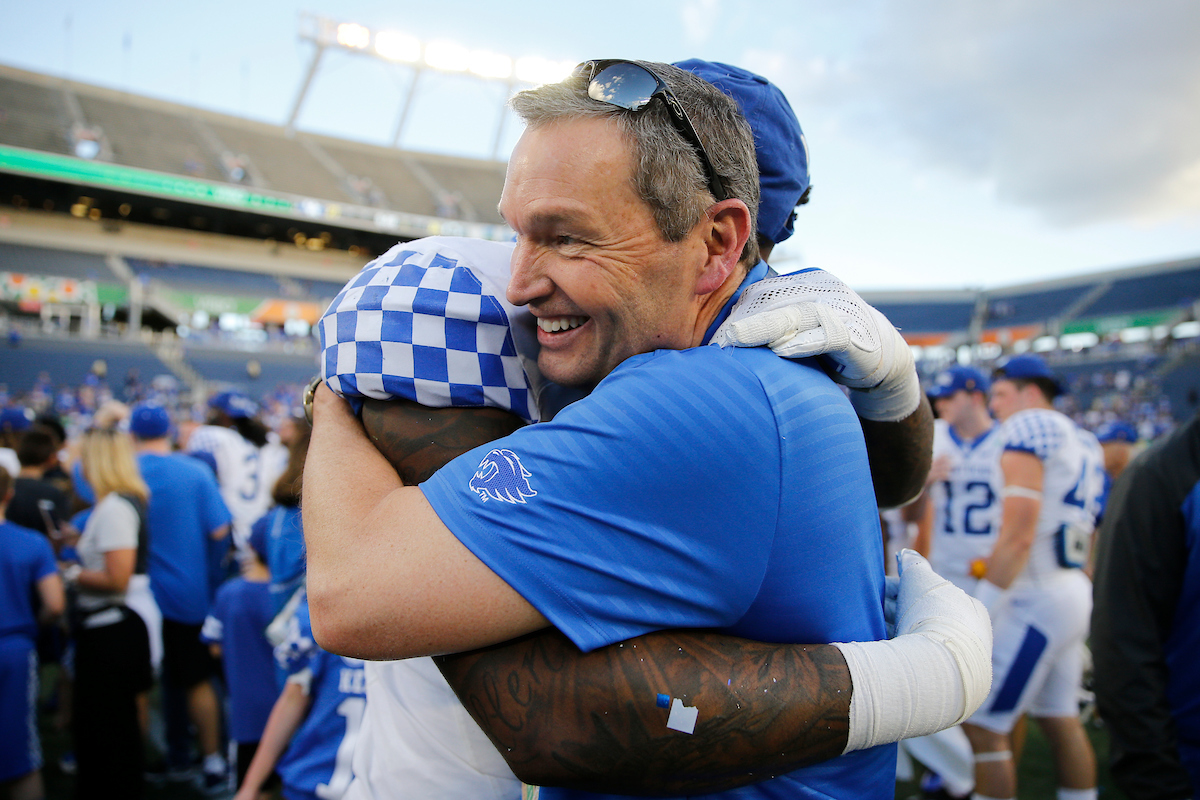 Josh Allen, Mitch Barnhart

The UK Football team beat Penn State 27-24 in the Citrus Bowl.

Photo by Michael Reaves | UK Athletics