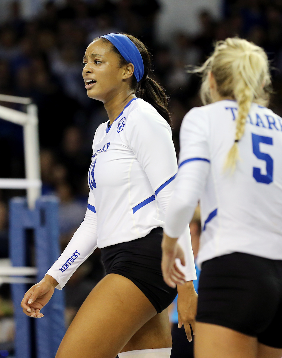 Leah Edmond

UK volleyball beats Murray State in the first round of the NCAA Tournament.  

Photo by Britney Howard  | UK Athletics
