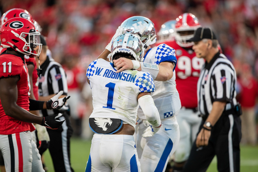 Wan'dale Robinson & Will Levis

Kentucky falls to Georgia 30-13

Photo by Jacob Noger | UK Athletics