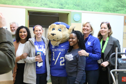 Scratch

UK Football tight end, CJ Conrad, celebrates UK?s Homecoming with the patients at Kentucky Children?s Hospital on Tuesday, October 16th, 2018.

Photos by Noah J. Richter | UK Athletics