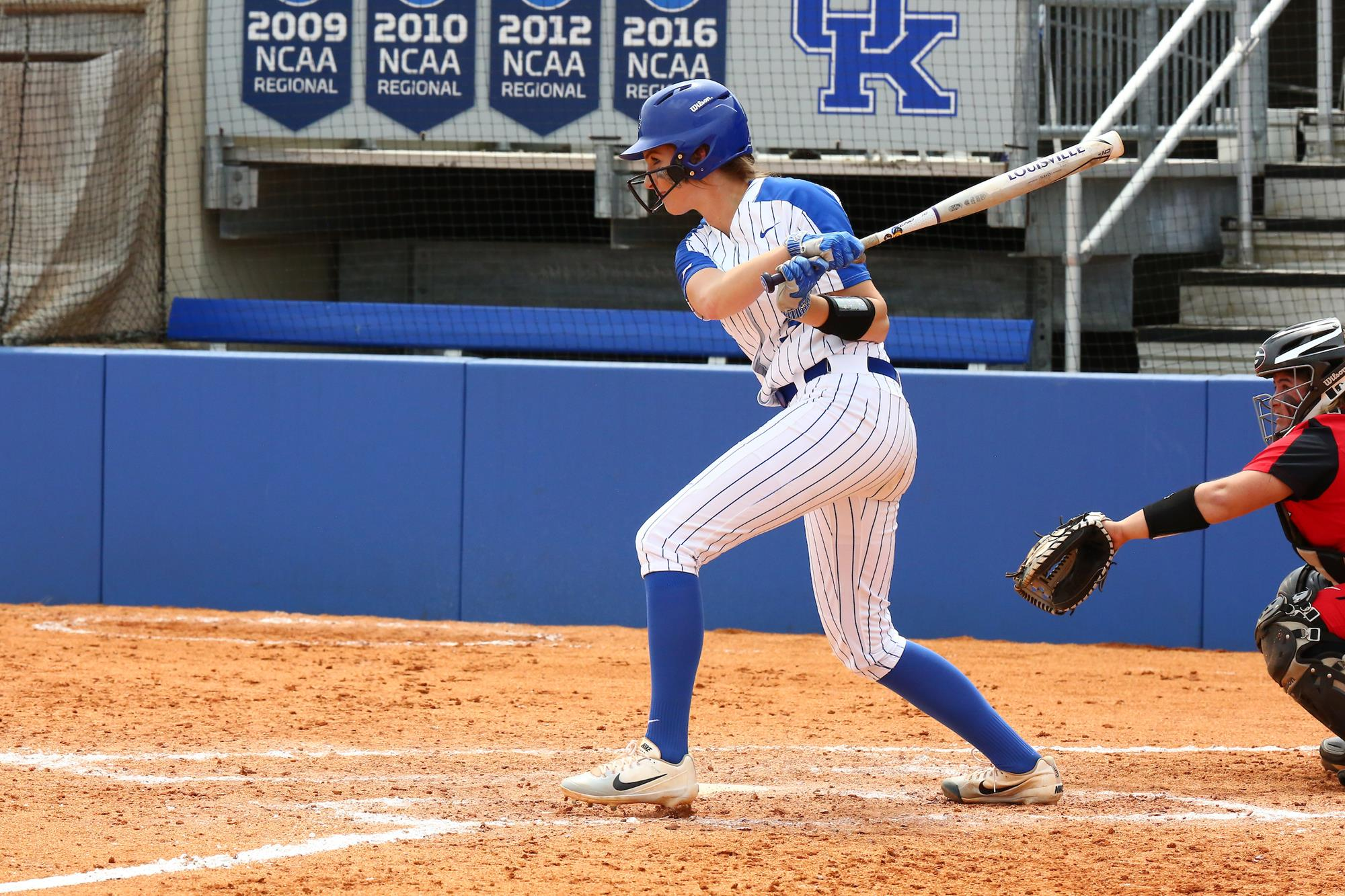 No. 6 Georgia Scores Three in Seventh to Steal Series