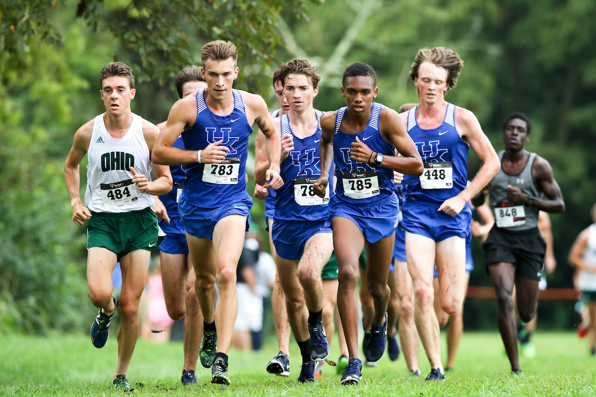 Team. Brennan Fields. Kendall Muhammad.

Bluegrass Invitational.


Photo by Elliott Hess | UK Athletics