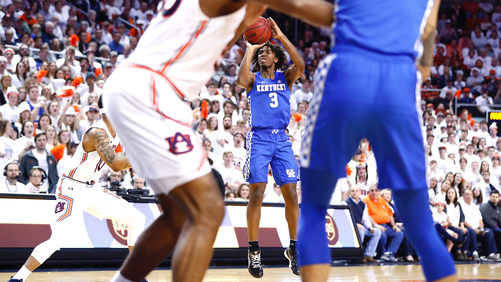 No. 13 Kentucky Comes Up Short at No. 17 Auburn