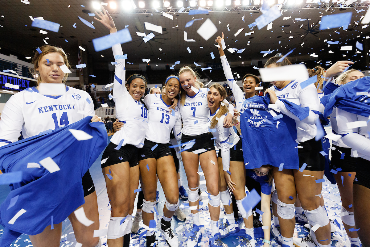 Team.

Kentucky beat Ole Miss 3-0.


Photo by Elliott Hess | UK Athletics