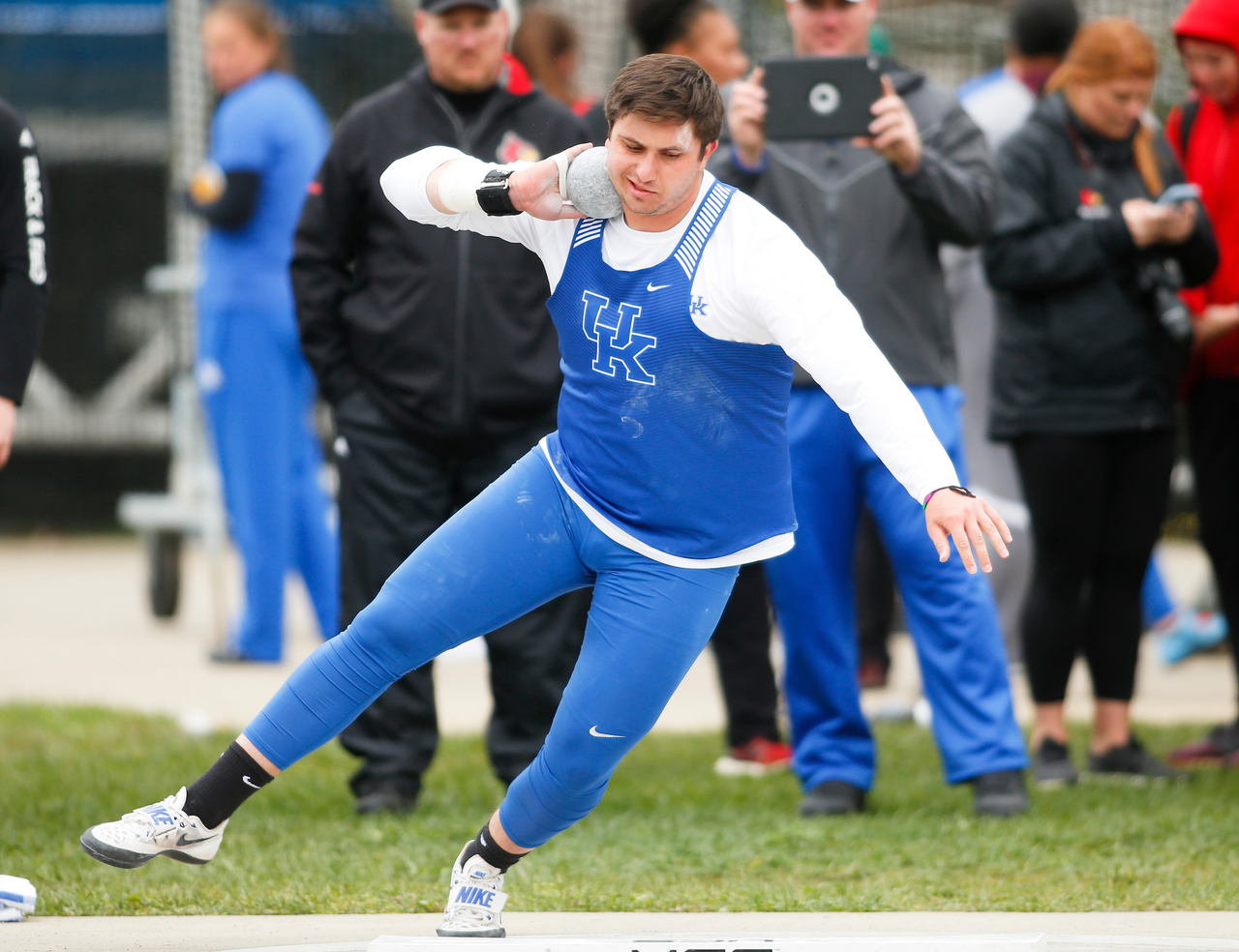 NOAH CASTLE.

UK Track and Field Senior Day

Photo by Isaac Janssen | UK Athletics