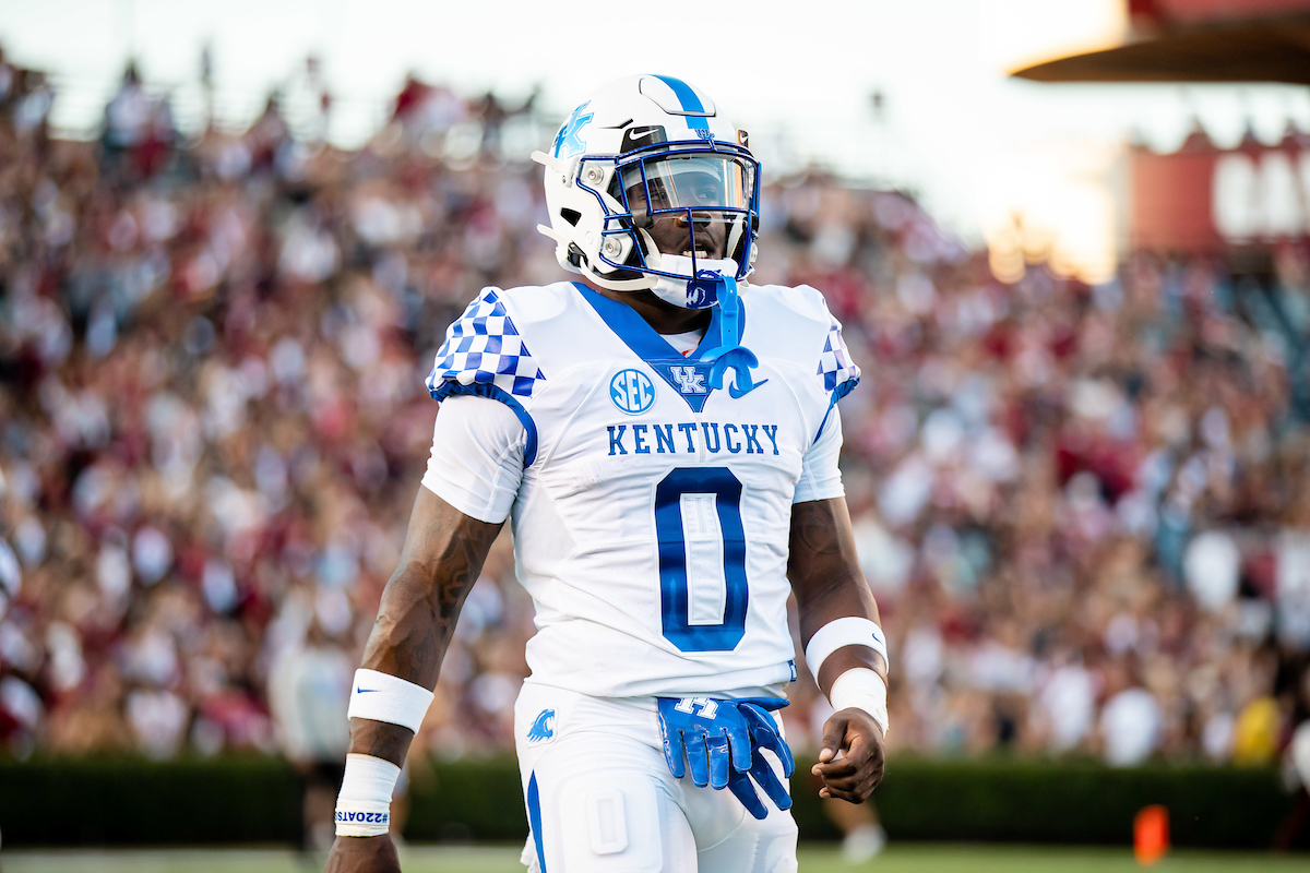 Kavosiey Smoke

Kentucky beats South Carolina, 16-10.

Photo by Jacob Noger UK Athletics
