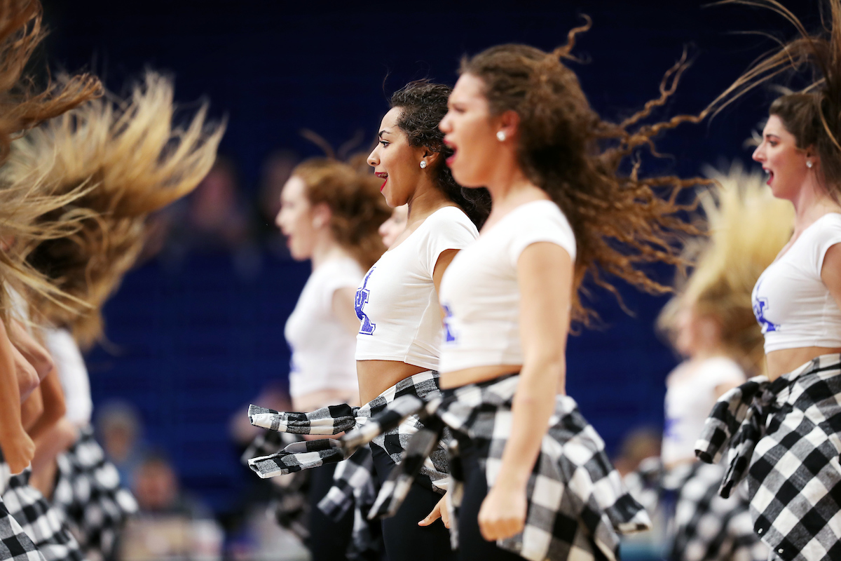 Dance Team


Women's Basketball beats Virginia 63-51 at Rupp Arena on Thursday, November 15, 2018.

Photo by Britney Howard  | UK Athletics