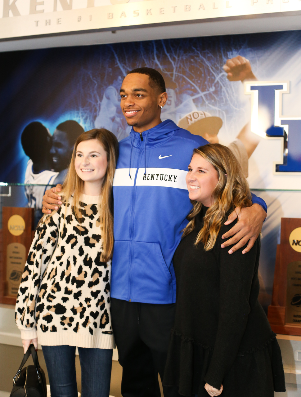PJ Washington.

A Kentucky Christmas.

Photo by Maddie Baker | UK Athletics