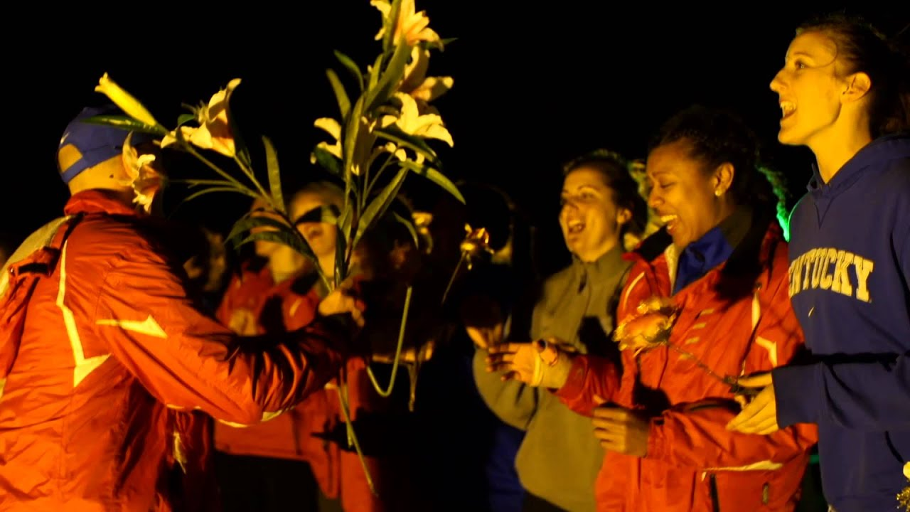 Kentucky Wildcats TV: Kentucky Volleyball - Karaoke Night in China