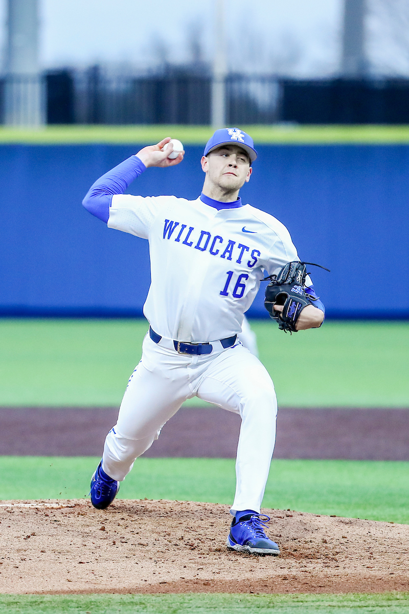 Cole Stupp.

Kentucky defeats Western Michigan 14-3.

Photo by Sarah Caputi | UK Athletics