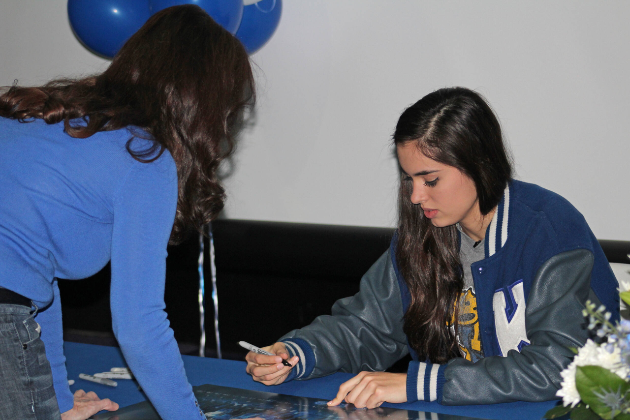 Maci Morris returned to Bell County to meet some of her biggest fans on Wednesday, Feb. 13. 