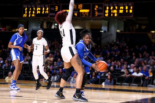 Amanda Paschal. 

Kentucky falls to Vanderbilt 70-64.

Photo by Eddie Justice | UK Athletics