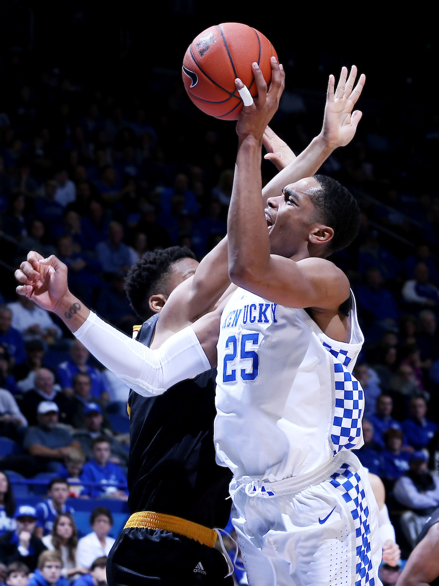 PJ Washington

UK Men's Basketball beat Winthrop University 87-74 on Wednesday, November 21, 2018.

Photo by Britney Howard  | UK Athletics