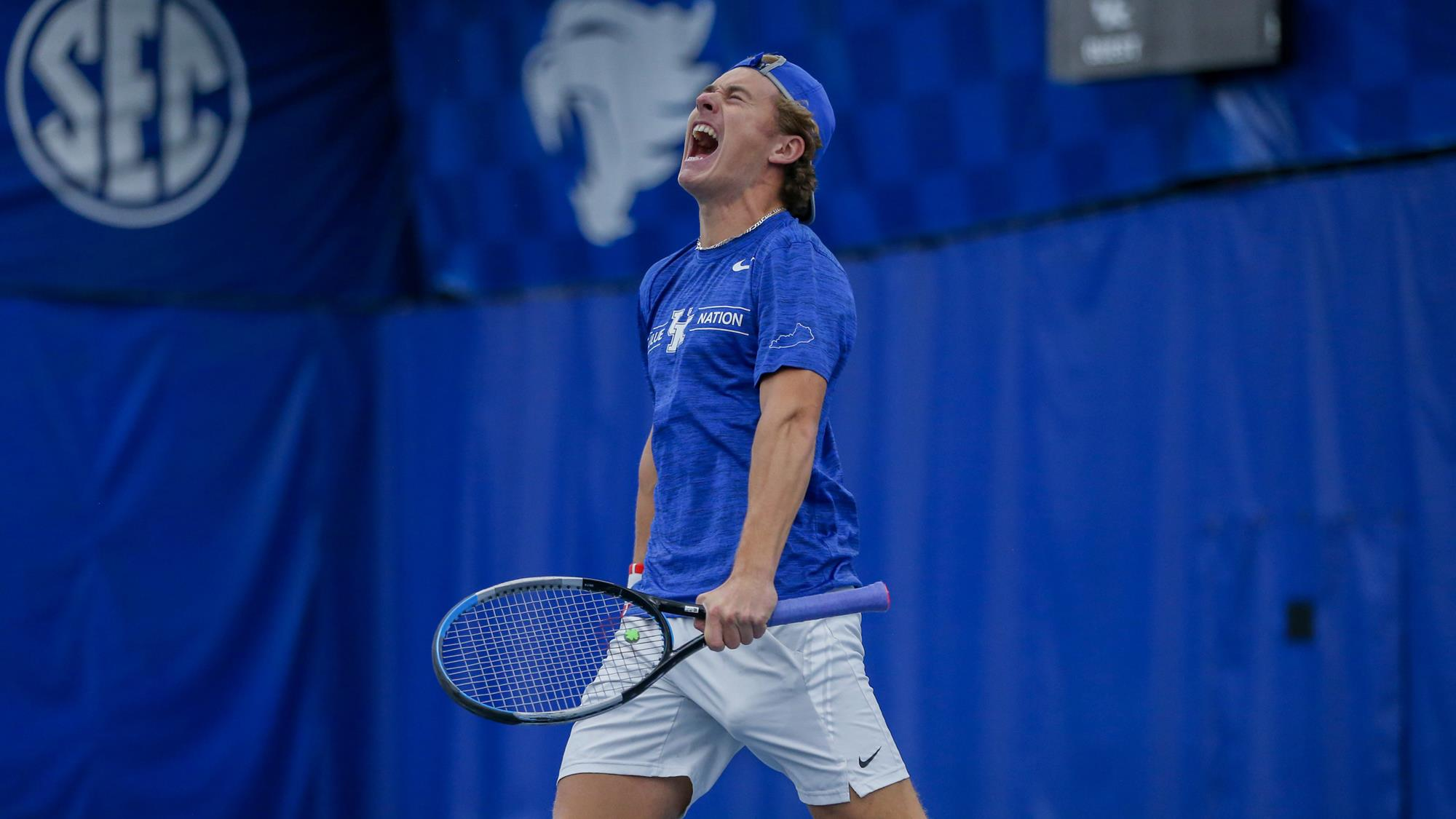 Cats to Host No. 10 South Carolina on Friday