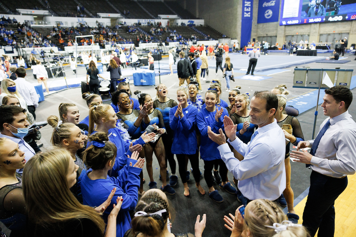 Team. Coach Tim Garrison.

Kentucky wins Quad Meet with a score of 197.450.

Photo by Elliott Hess | UK Athletics