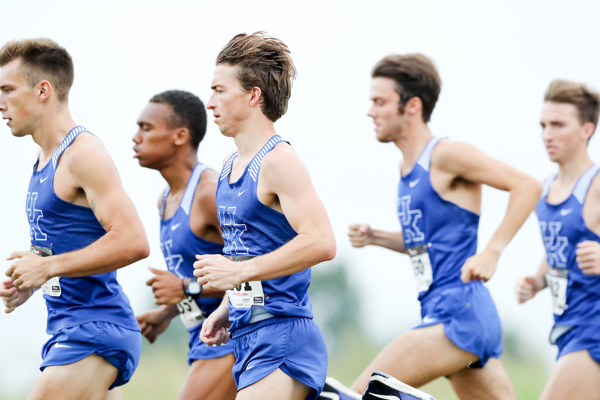 Team. Brennan Fields. Kendall Muhammad.

Bluegrass Invitational.


Photo by Elliott Hess | UK Athletics