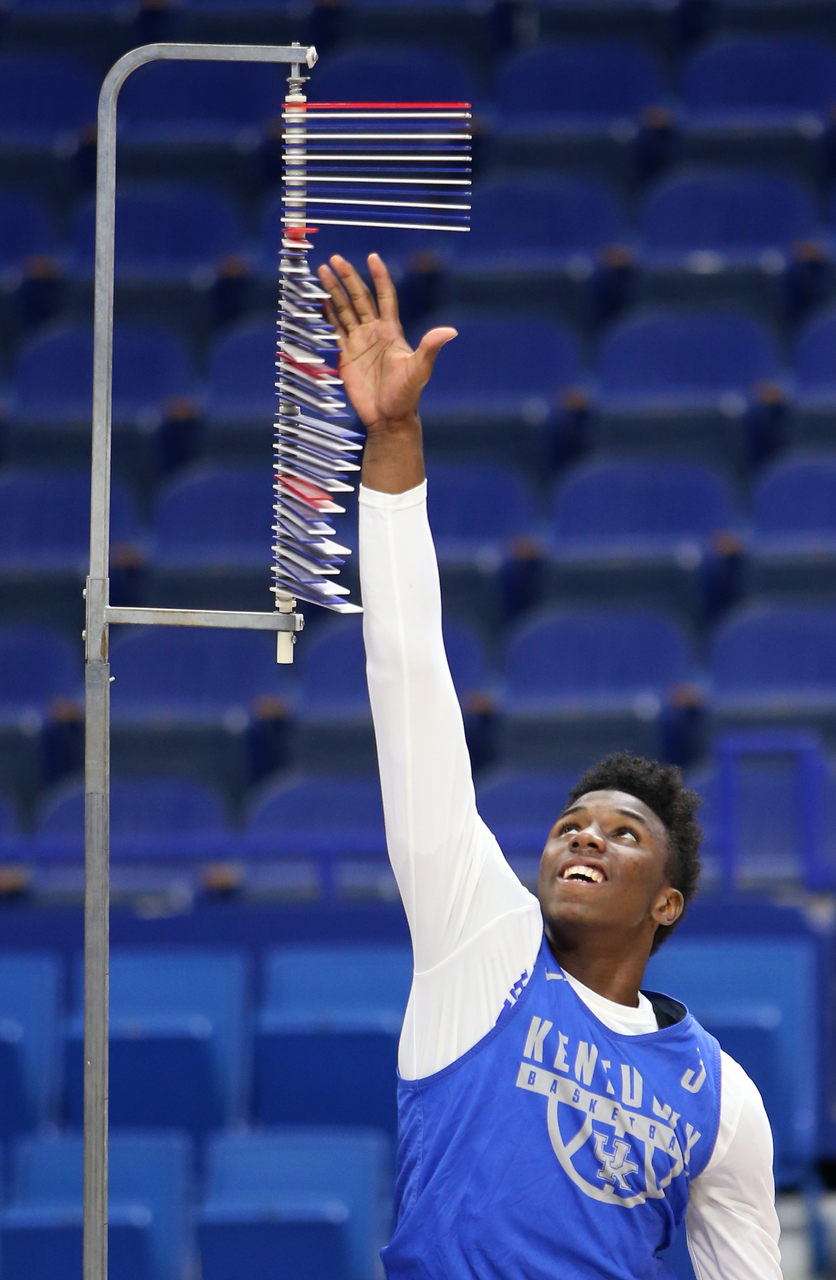 Hamidou Diallo

The University of Kentucky men's basketball team hosted a Pro Day on Sunday, October 8, 2017, at Rupp Arena in Lexington, Ky.


Photo By Barry Westerman | UK Athletics