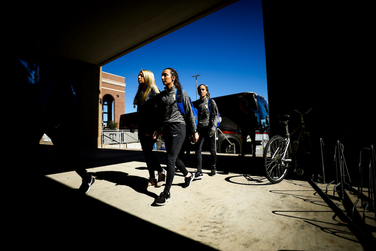 Kaitlyn Lacy. Kelli Walsh. Sophie Carrier.

2020 SEC Indoors.

Photo by Chet White | UK Athletics