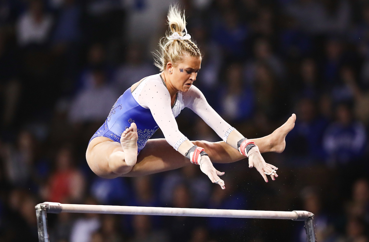 ALEX HYLAND.


Kentucky beats Alabama, 197.200 - 196.800.

Photo by Elliott Hess | UK Athletics