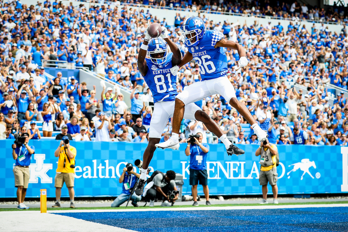 Isaiah Epps. DeMarcus Harris.

UK beats UTC, 28-23.

Photos by Chet White | UK Athletics