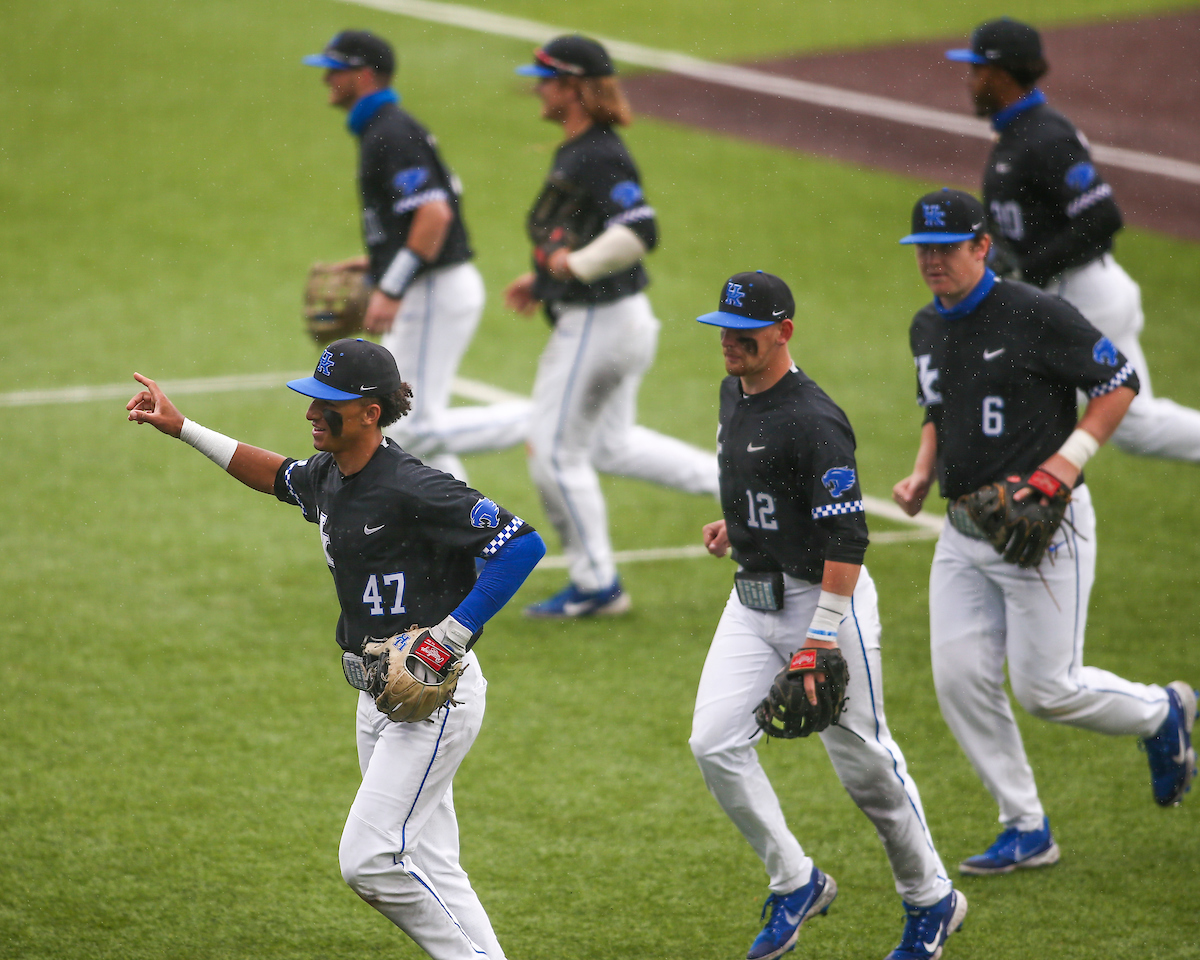 Team.

Kentucky beats LSU, 13-4.

Photo by Grace Bradley | UK Athletics
