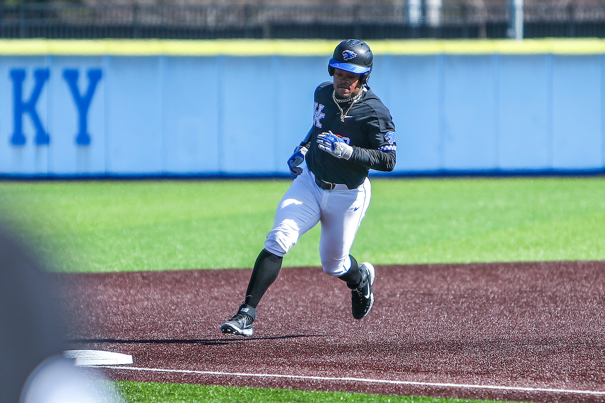Oraj Anu.

Kentucky sweeps Western Michigan 16-5.

Photo by Sarah Caputi | UK Athletics