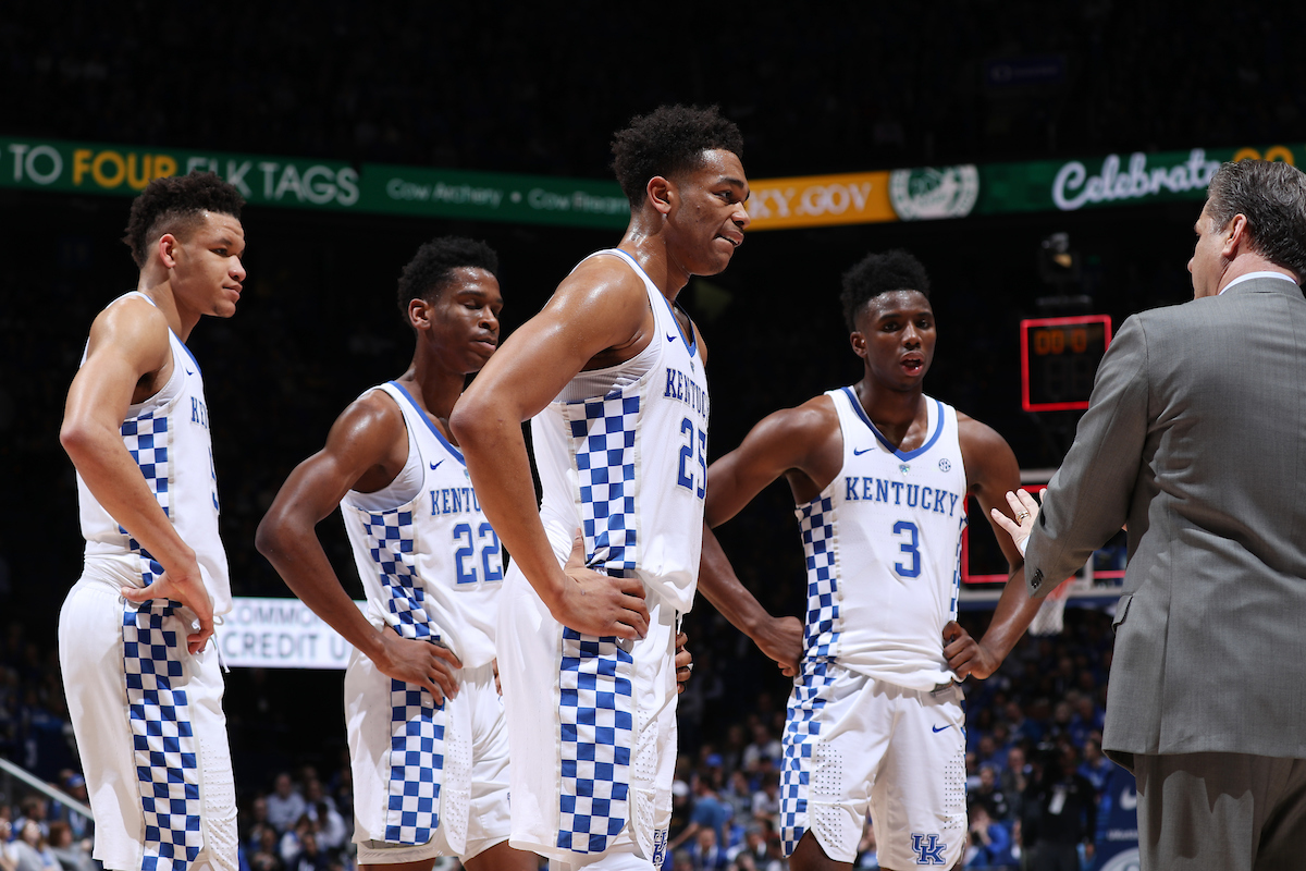 Team.

The University of Kentucky men's basketball team beats Vanderbilt 83-81 on Tuesday, January 30, 2018 at Rupp Arena in Lexington, Ky.

Photo by Elliott Hess | UK Athletics