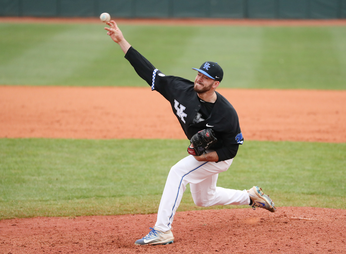 CHRIS MACHAMER.

The University of Kentucky baseball team beats Oakland 15-6 on Sunday, February 25, 2018 at Cliff Hagen Stadium in Lexington, Ky.

Photo by Elliott Hess | UK Athletics