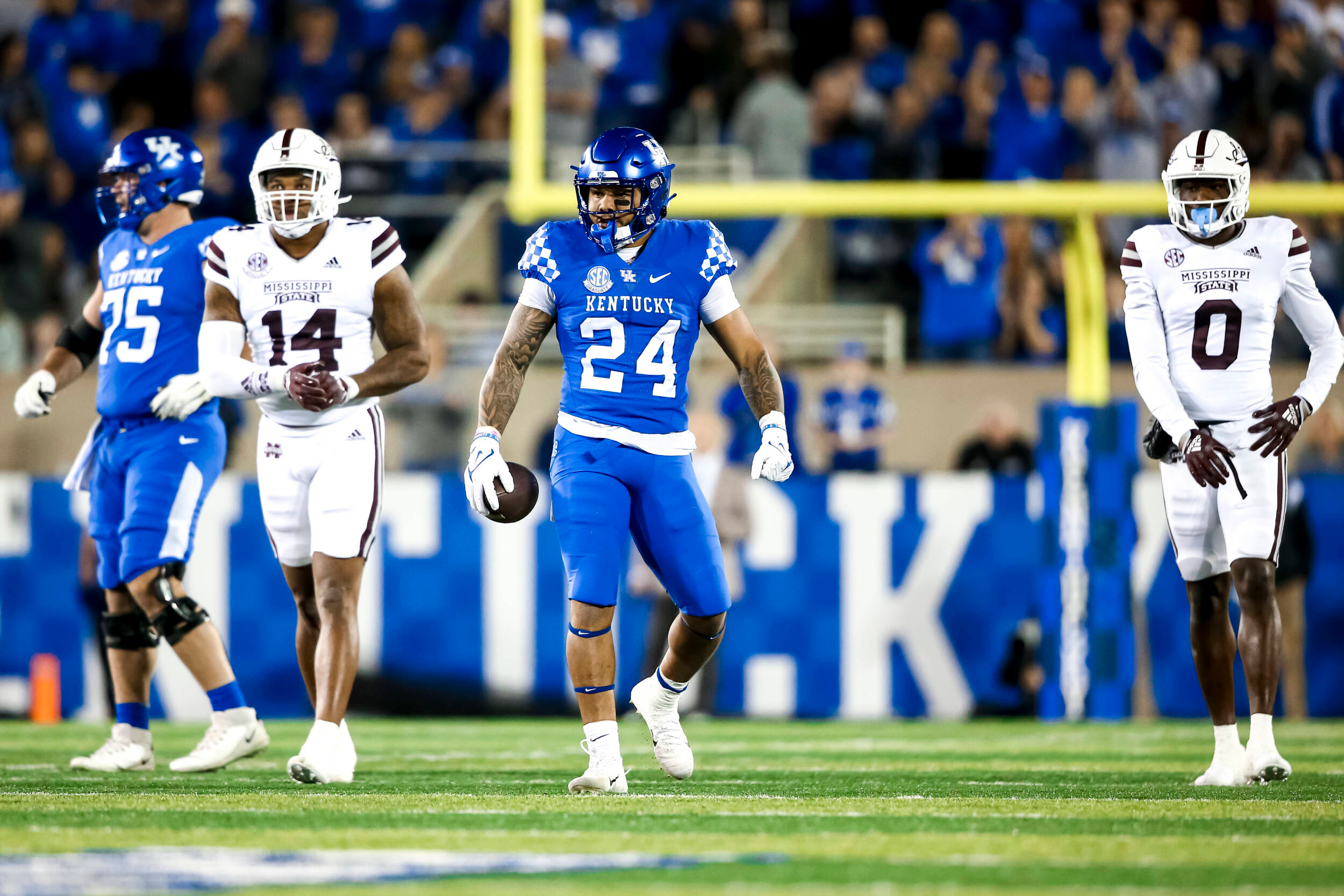 Cats Preparing for Challenge, Opportunity at No. 3 Tennessee