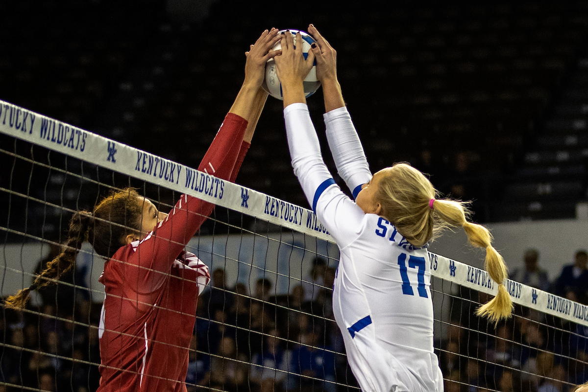 Alli Stumler (17)


UK volleyball defeats Alabama 3-0 at Memorial Coliseum on , Sunday Nov. 11, 2018  in Lexington, Ky. Photo by Mark Mahan