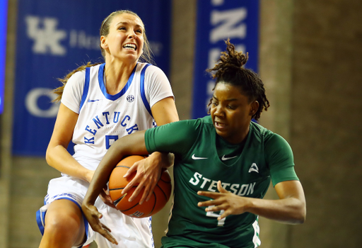 Blair Green

Kentucky beats Stetson 67-48. 

Photo by Britney Howard | Staff