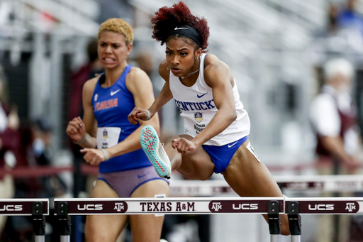 Masai Russell.

Day 1. SEC Indoor Championships.

Photos by Chet White | UK Athletics
