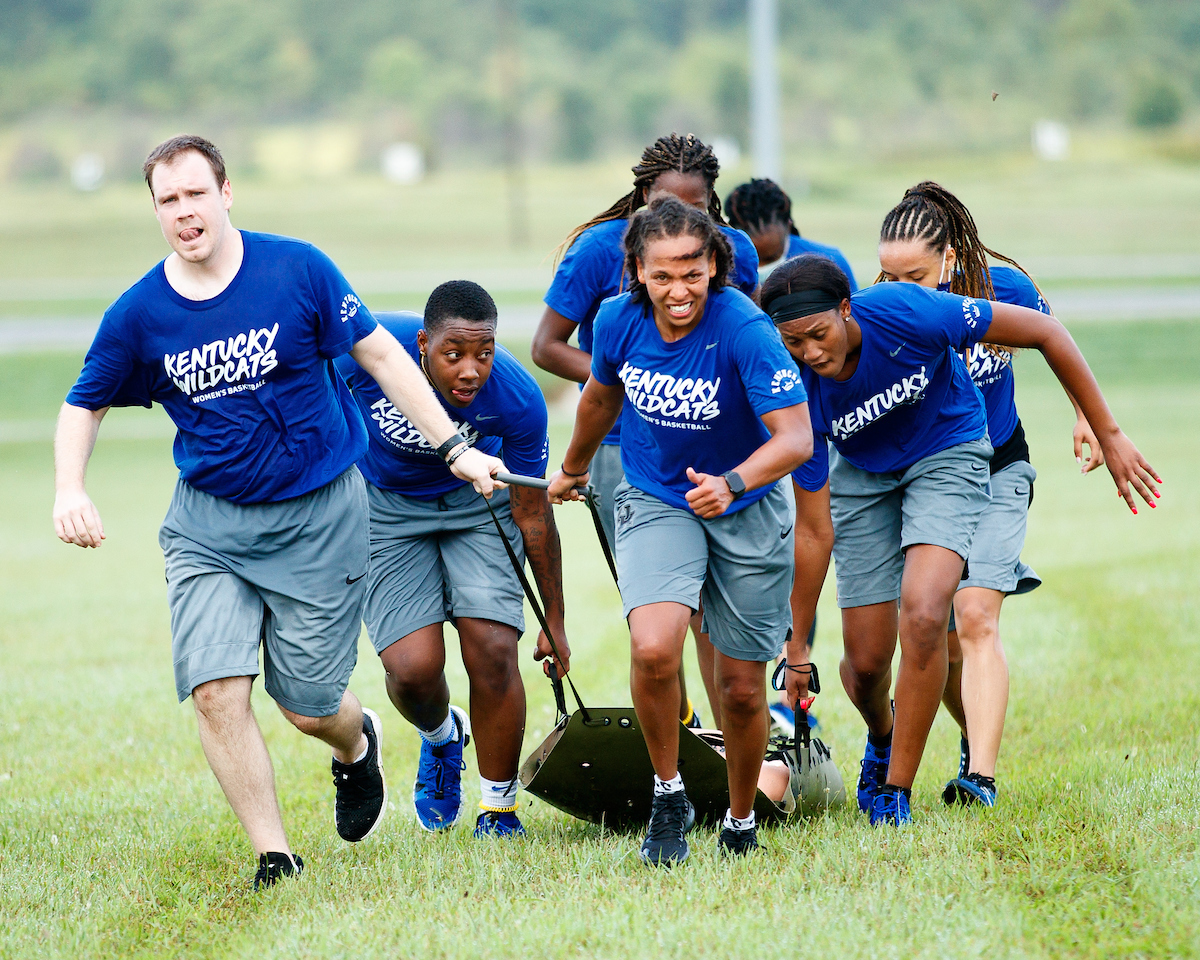 Daniel Boice. Dreuna Edwards. Amber Smith. Nyah Leveretter.

Kentucky Women’s Basketball team bonding trip to Fort Campbell.

Photo by Eddie Justice | UK Athletics