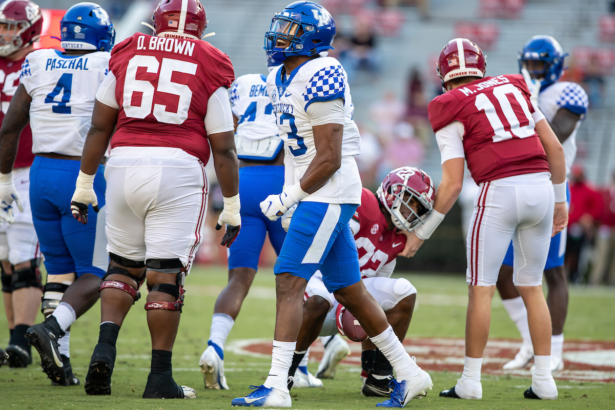 JJ Weaver

Alabama defeats Kentucky 63-3

Photo By Brian Moriarty | UK Football