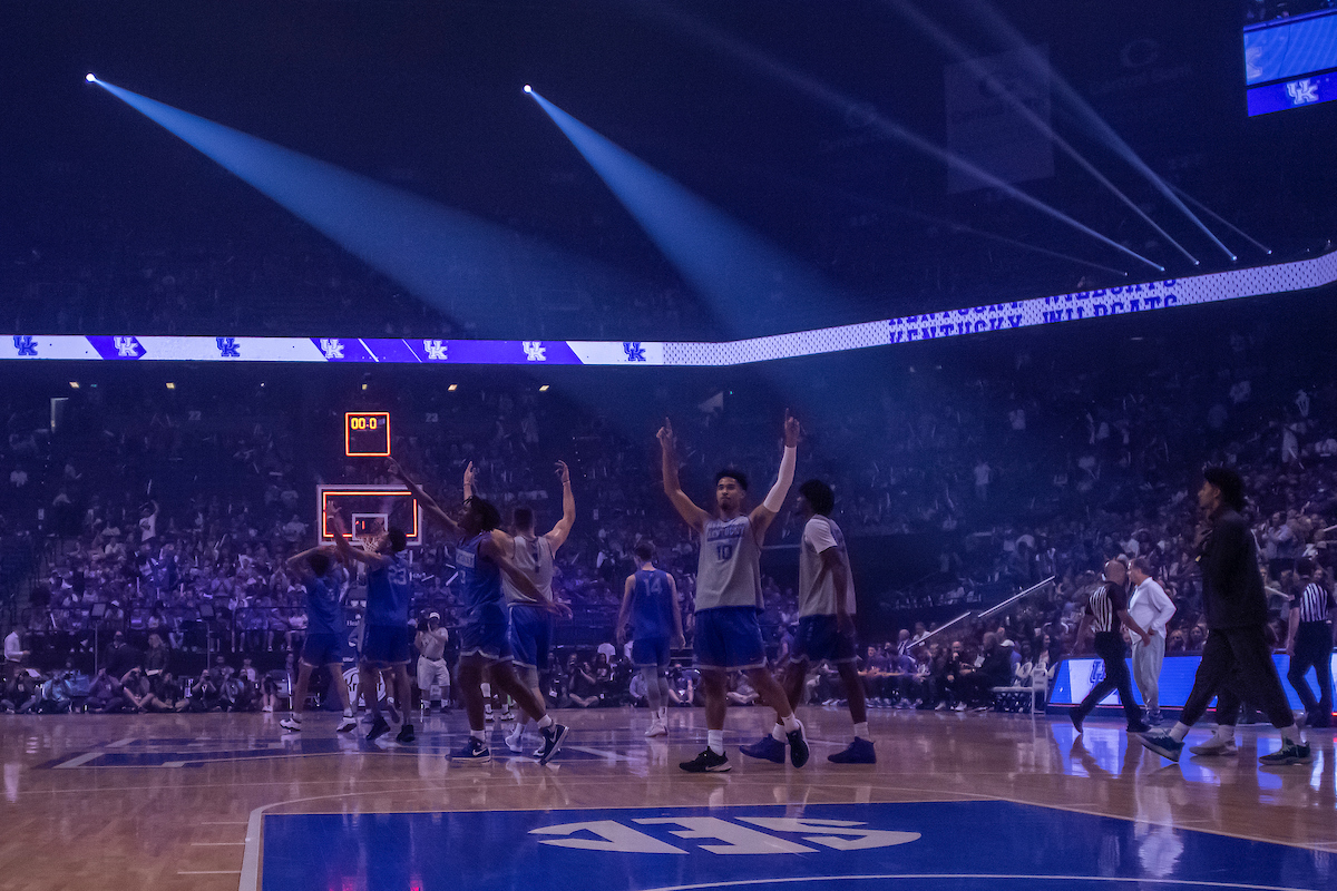 Team.

2019 Big Blue Madness

Photo by Grant Lee | UK Athletics