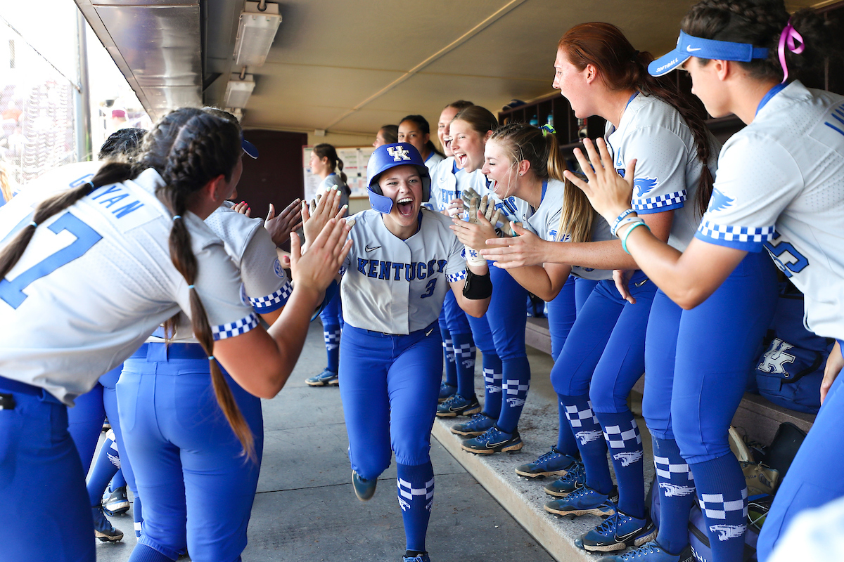 Taylor Ebbs, Team.Kentucky defeats Miami of Ohio 15-1.Photo by Grace Bradley | UK Athletics