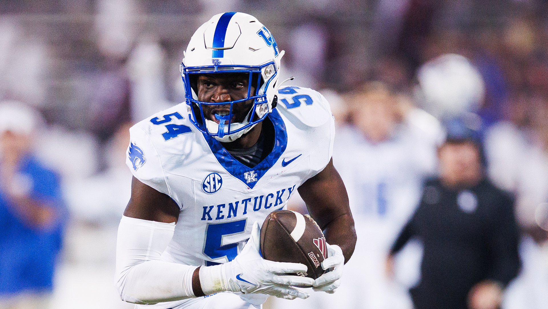 Kentucky Defense Leads Cats Past Bulldogs on Saturday