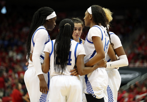 Team
Women's Basketball loses to Louisville on Sunday, December 9, 2018 at the Yum! Center.  

Photo by Britney Howard  | UK Athletics