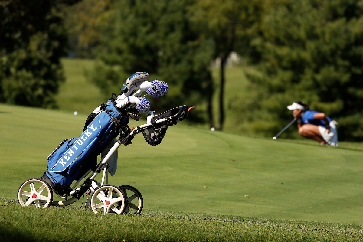 Women's golf practice.

Photo by Chet White | UK Athletics